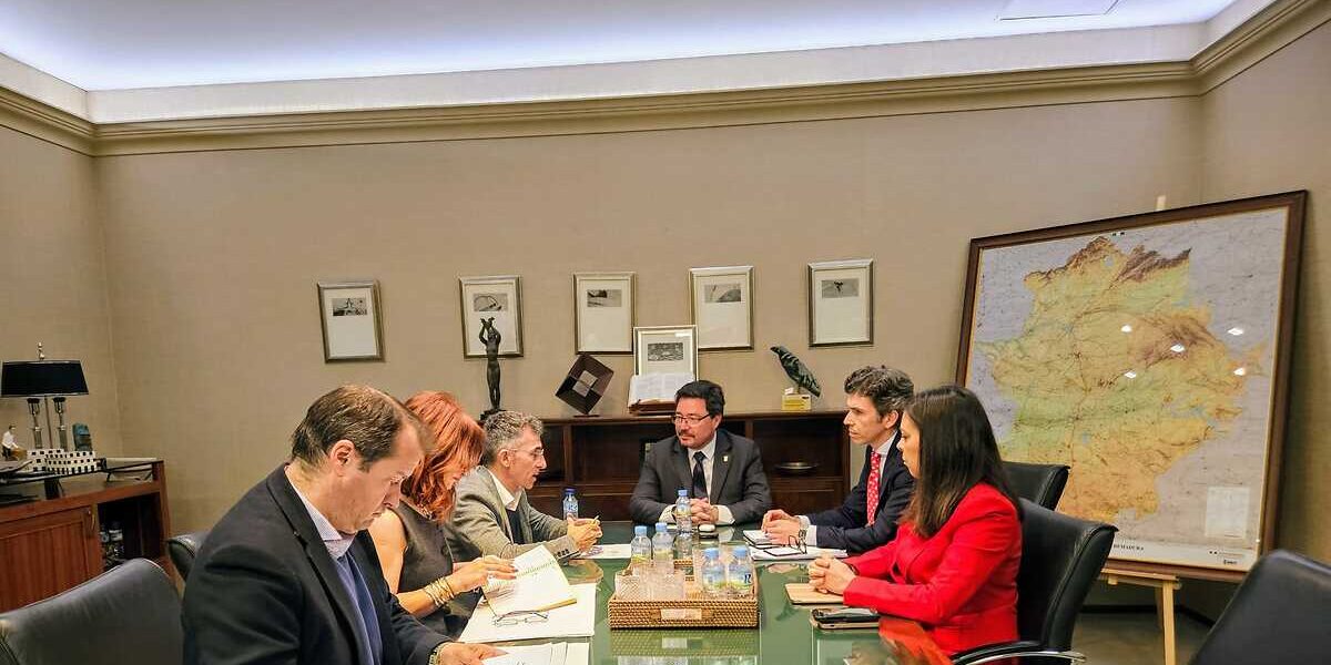 foto reunión consejero economia enero 2025 (eleconomista)
